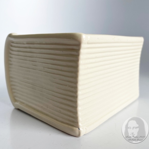 Royal Dalton Bunnykins Savings Bank Porcelain Peter Rabbit Book Vintage 80s - Picture 8 of 15